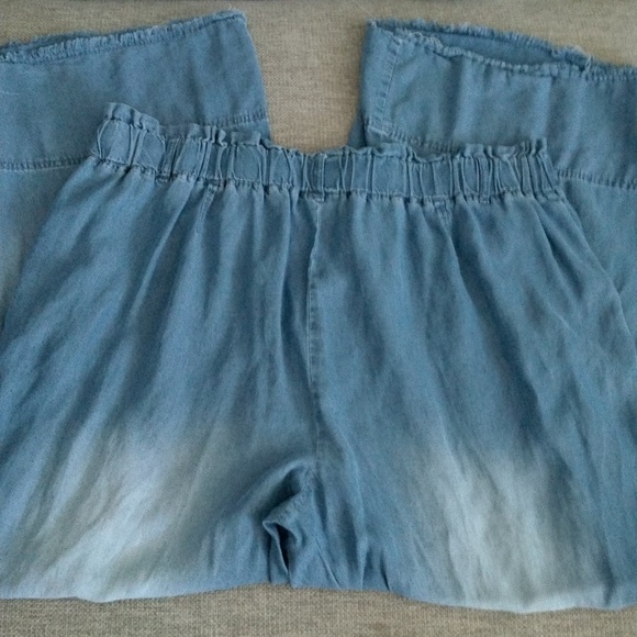 Crop top shirt and two wide leg pants!!!! - Picture 4 of 6